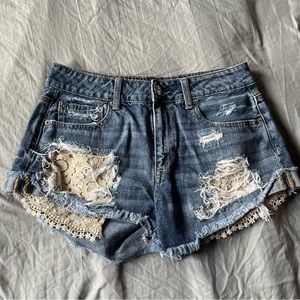 American Eagle Hi-Rise festive shorts